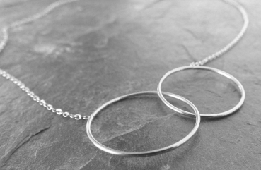 Kette mit zwei Ringen